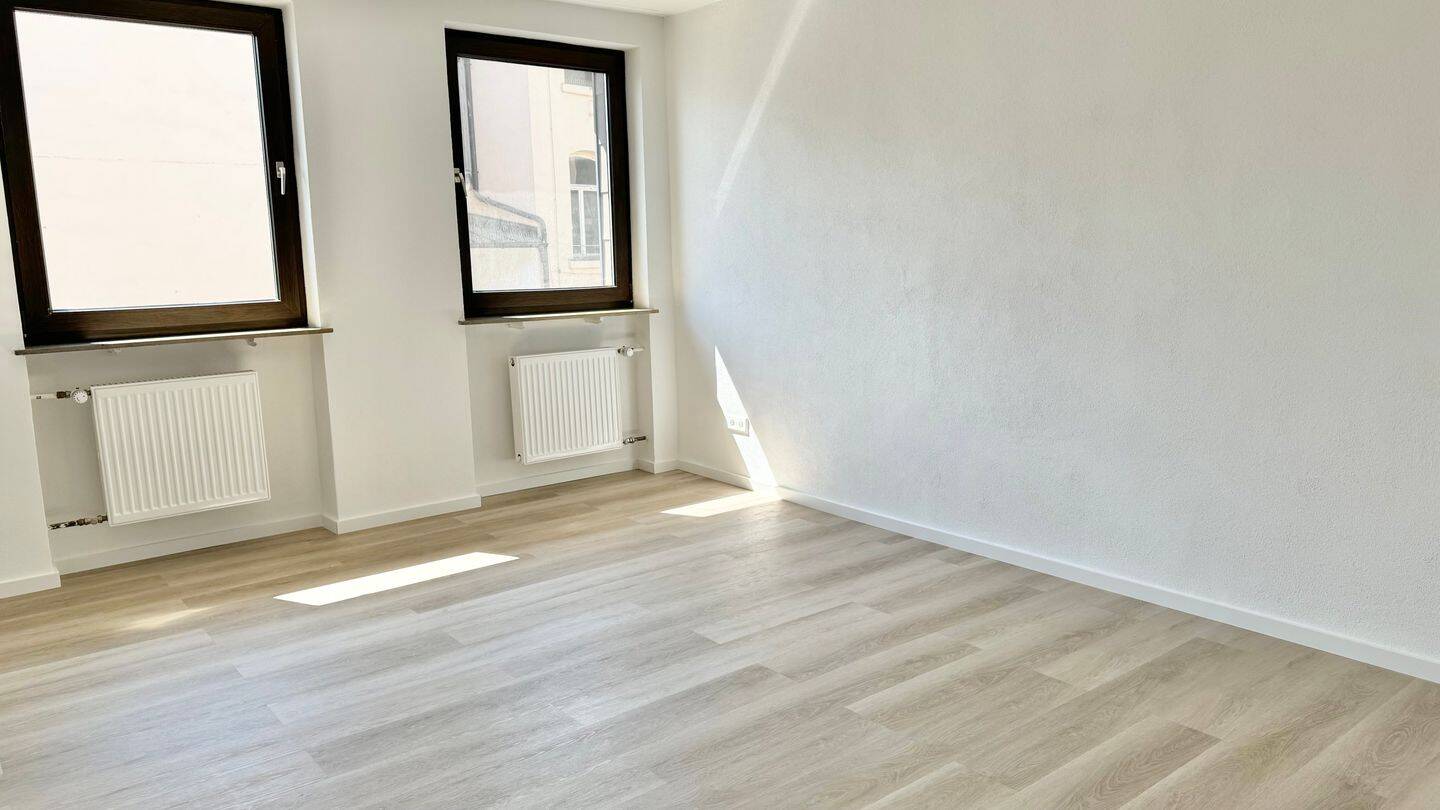 Nähe Wöhrder Wiese ! Renovierte, helle 3-ZW 83 m², Laminat, Balkon zu Pegnitz, 5. OG mit Aufzug – Nürnberg – Vorschaubild 8