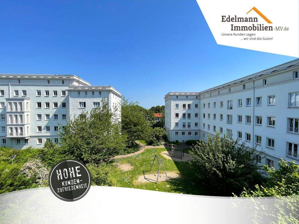 Wohnung mit ca. 52m² / 2 Räumen / Tageslichtbad / 3. OG inmitten vom verkehrsgünstigen Reutershagen!