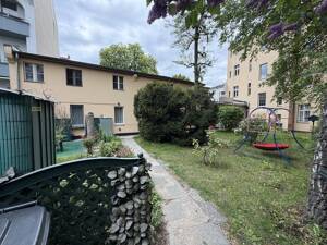 - Nachhaltiges Investment mit Perspektive - MFH unter Ensembleschutz in zentraler Lage (5 WE + 3 GE + Remise) – 14167 Berlin – Vorschaubild 6