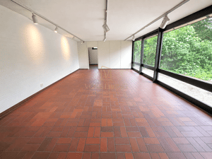 Architektonischer Eckbungalow mit Doppelgarage + großem Grundstück in bester Hanglage von Frankfurt – 60388 Frankfurt am Main – Vorschaubild 9