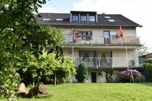Dachgeschoßwohnung, sonnig mit großer Südterrasse, 3 Zi, Kü, Bad und GWC im Herzen von Laurensberg, Nähe Campus – 52074 Aachen – Vorschaubild 2