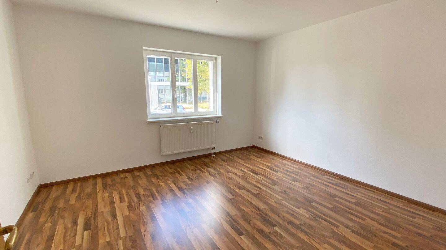 ***Helle 3-Zimmer-Wohnung mit Balkon direkt am Uni-Campus*** – Chemnitz – Vorschaubild 3
