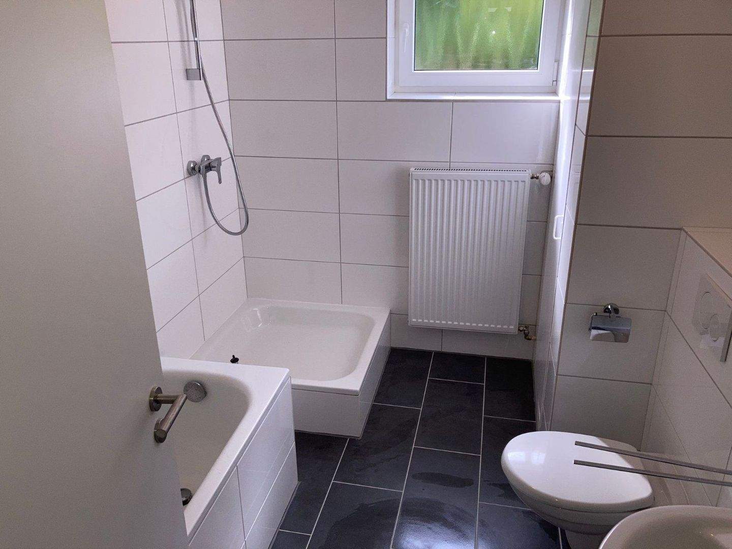 Frisch saniertes, helles Reihenhaus in ruhiger Lage von Saarbrücken [HMR-O42E01] – Saarbrücken – Vorschaubild 2