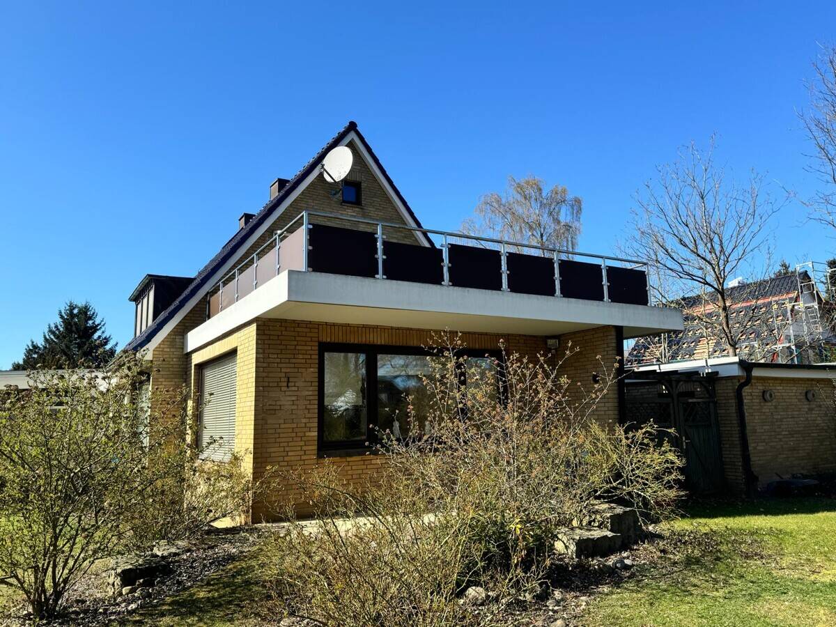 Großzügiges Einfamilienhaus mit schönem Garten, Vollkeller und Garage in Lübeck-St. Jürgen (Nähe Uni) – Lübeck – Vorschaubild 9