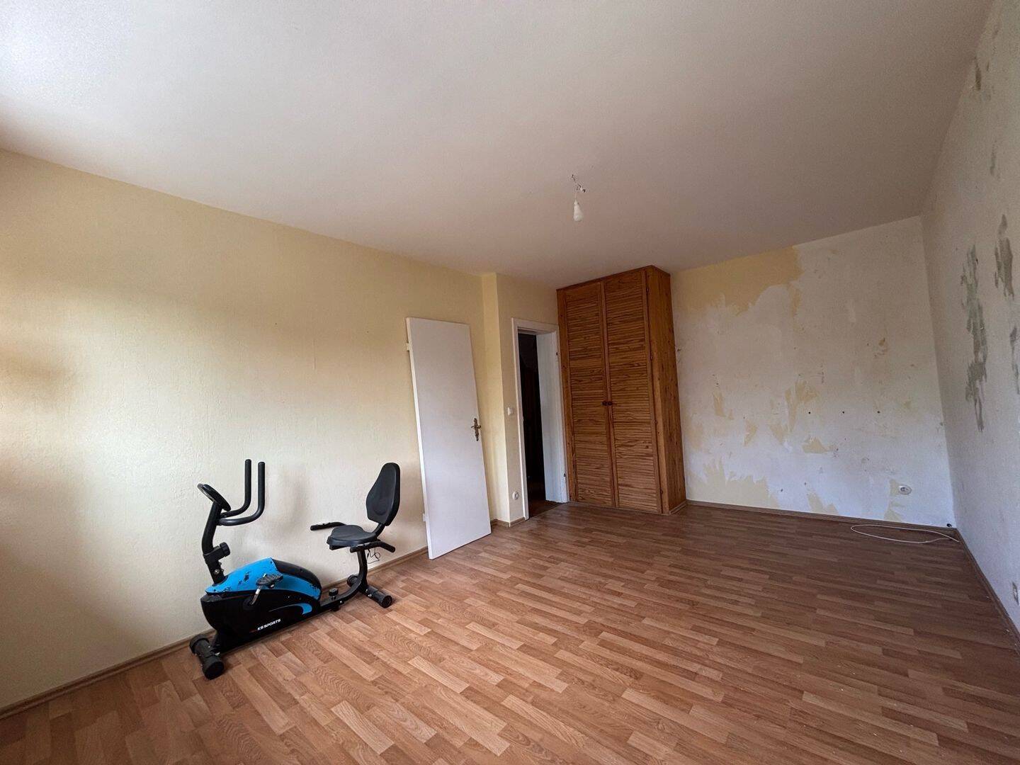 Großzügiges Reihenmittelhaus im Dornröschenschlaf in der Edelsteinsiedlung – Lübeck – Vorschaubild 9