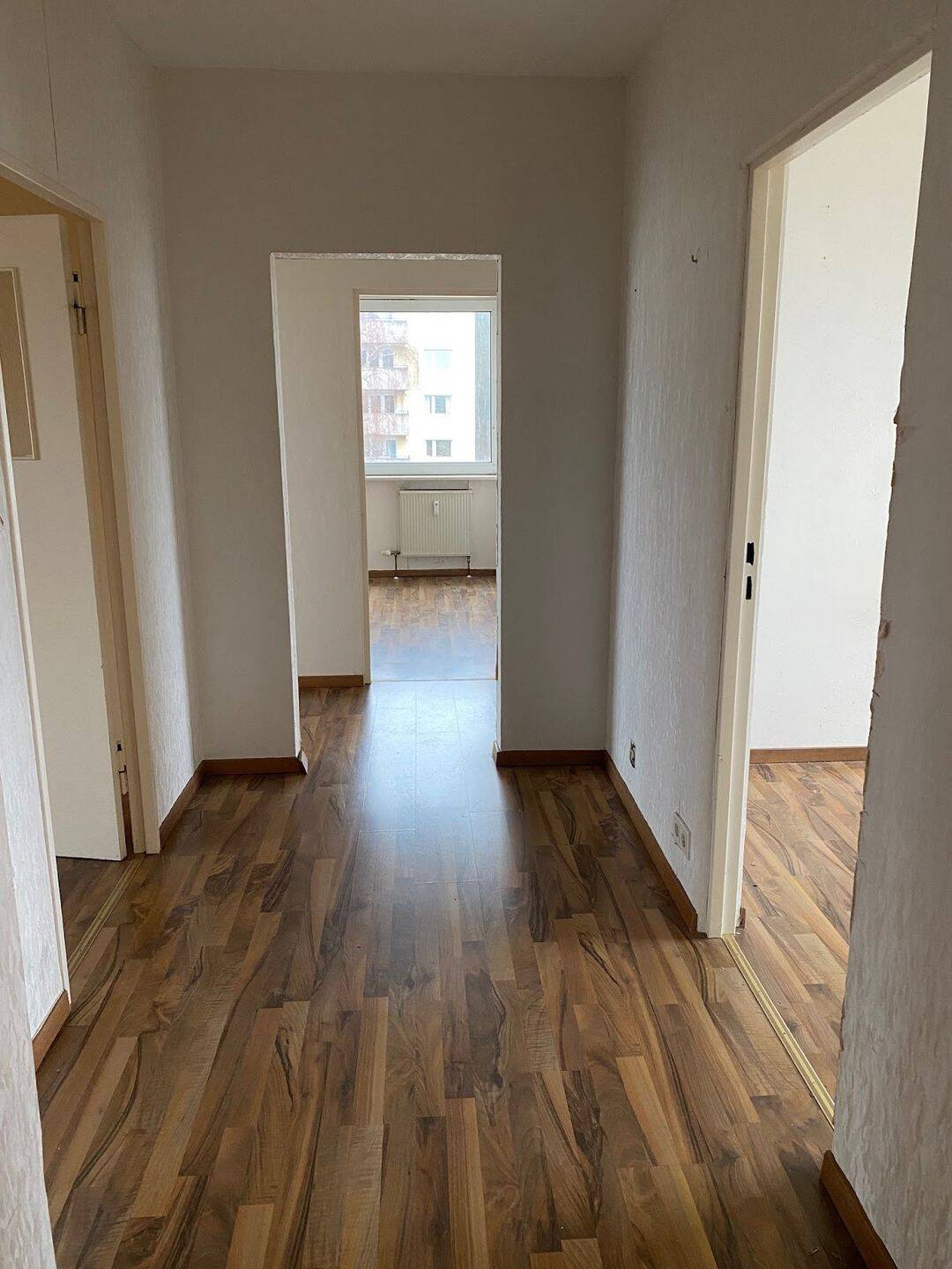 Vierzimmerwohnung mit Balkon auf dem Eschberg – Saarbrücken – Vorschaubild 2
