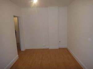 Charmante, gemütliche 2,5-Zimmer-Altbau-DG-Wohnung in Rheinnähe für junge Leute – 47119 Duisburg – Vorschaubild 7