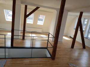 neuwertige Penthouse-Wohnung mitten im Westen, Penthouse, Blick über Stuttgart – 70176 Stuttgart – Vorschaubild 3