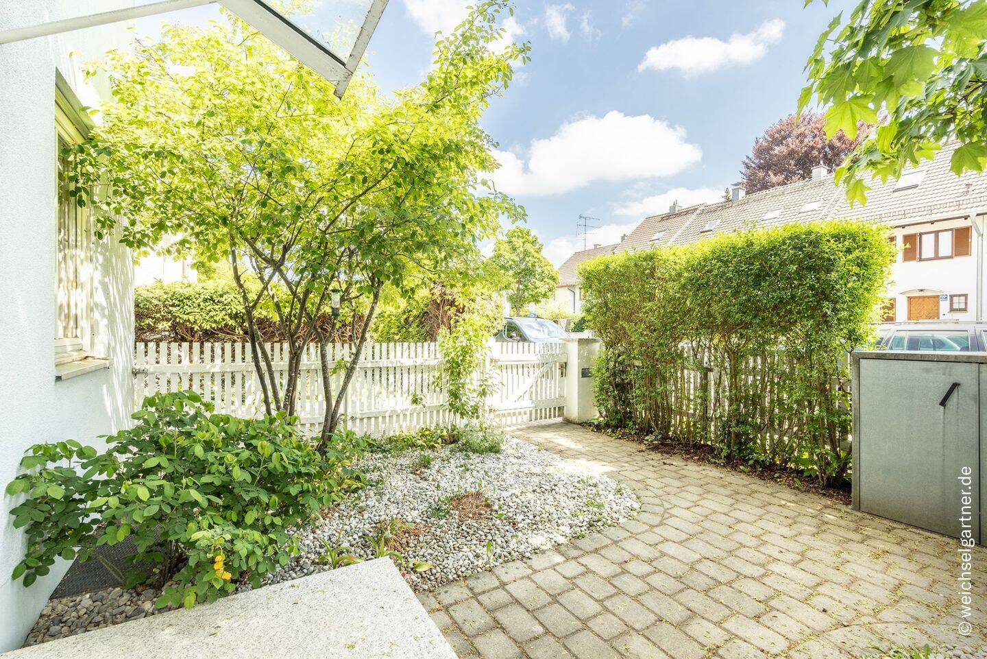 Stilvolle Doppelhaushälfte nahe Ostpark mit eingewachsenem Garten und ausgebautem Dachgeschoss – München – Vorschaubild 4