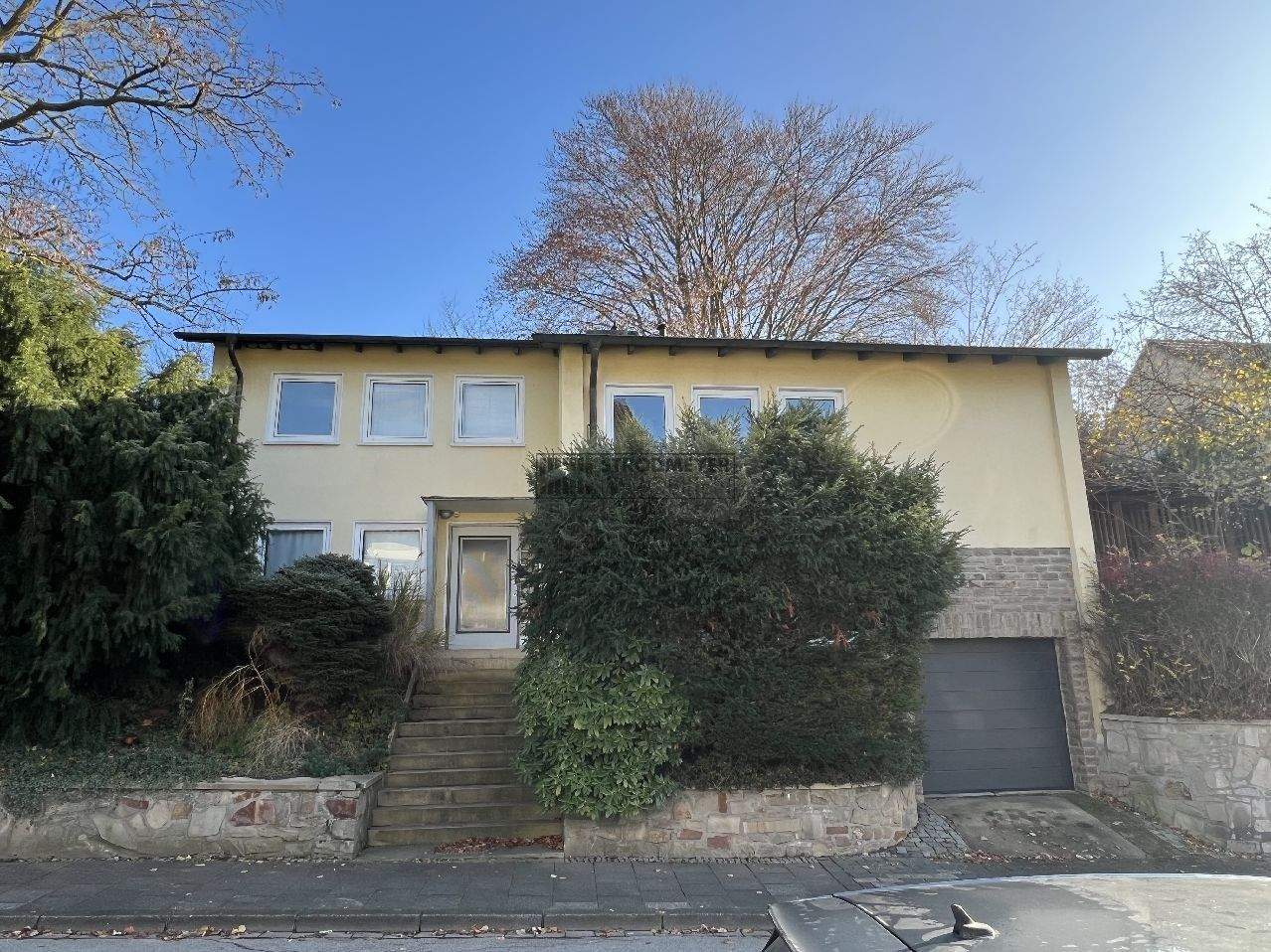 ERBPACHT! Freistehendes Einfamilienhaus in gepflegter Nachbarschaft mit Garage im Haus! – Hagen – Bild 1 von 8