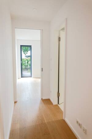 Helles Zweizimmerstudio mit Terrasse ins Grüne und Loggia mit Südausrichtung // Community-Spaces – 20457 Hamburg – Vorschaubild 6