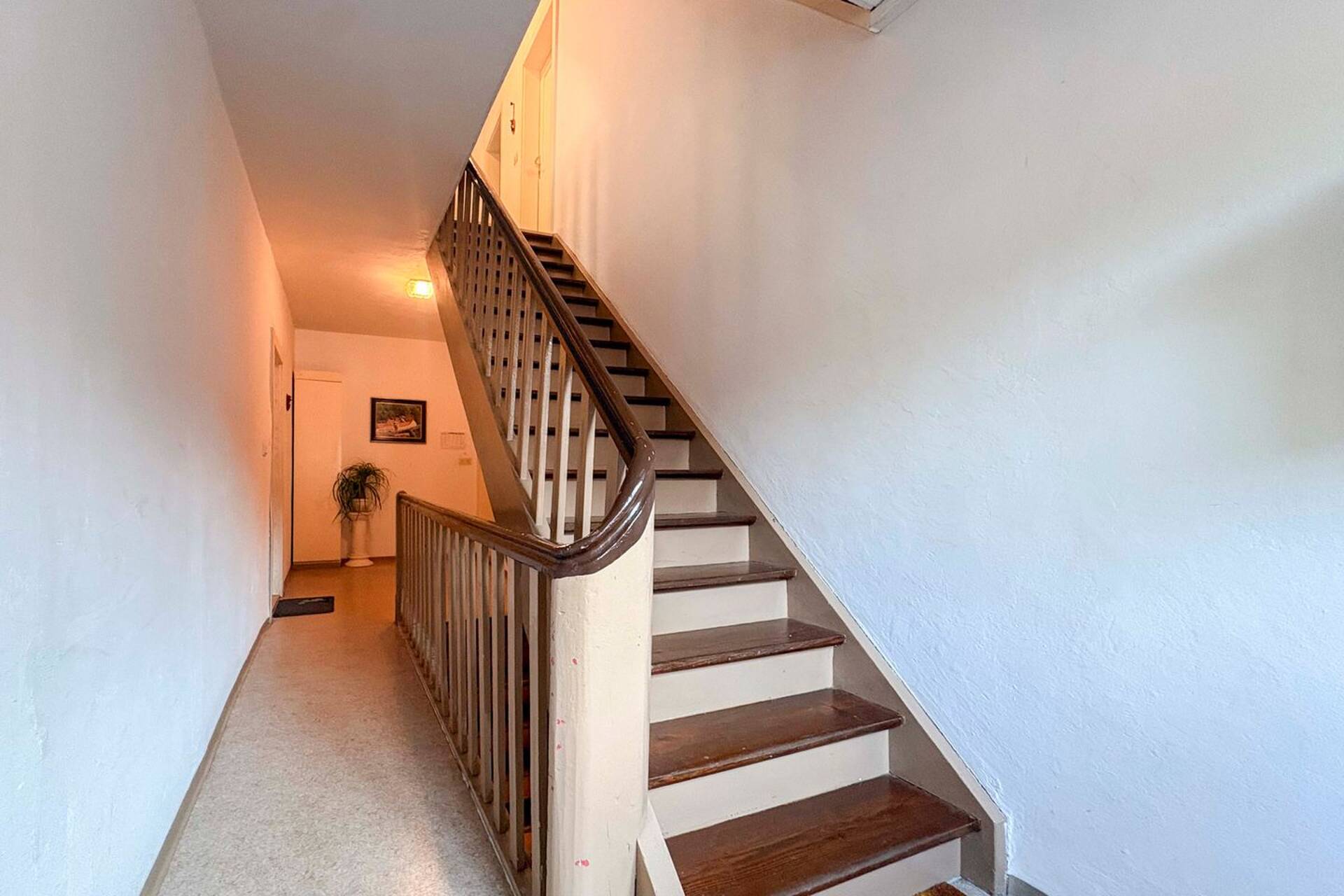 Haus in 86316 Friedberg mit 360,09 m² kaufen