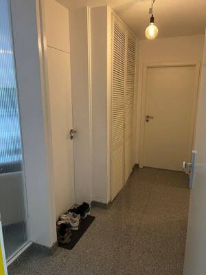 Geschmackvolle 3-Zimmer-Wohnung mit gehobener Innenausstattung mit Balkon in München Perlach