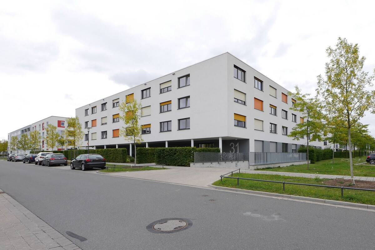 Möbliertes 1-Zimmer-Studentenapartment Nähe TechFak im Röthelheimpark – 91052 Erlangen – Bild 1 von 9