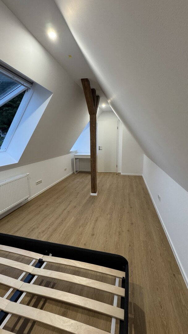 WG-Zimmer (kernsaniert) mit Garten in zentraler, ruhiger Lage Stuttgart - entspannte Mitbewohner