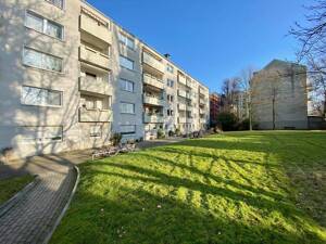 ACHTUNG SOMMERAKTION ! Geräumige Kapitalanlage mit Balkon in D-Rath! Provisionsfrei! – Rather Kreuzweg 69, 40472 Düsseldorf – Vorschaubild 2