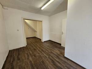 Teilvermietete sanierungsbedürftige Immobilie mit Gewerbeeinheit in Bremen Aumund – 28755 Bremen – Vorschaubild 5