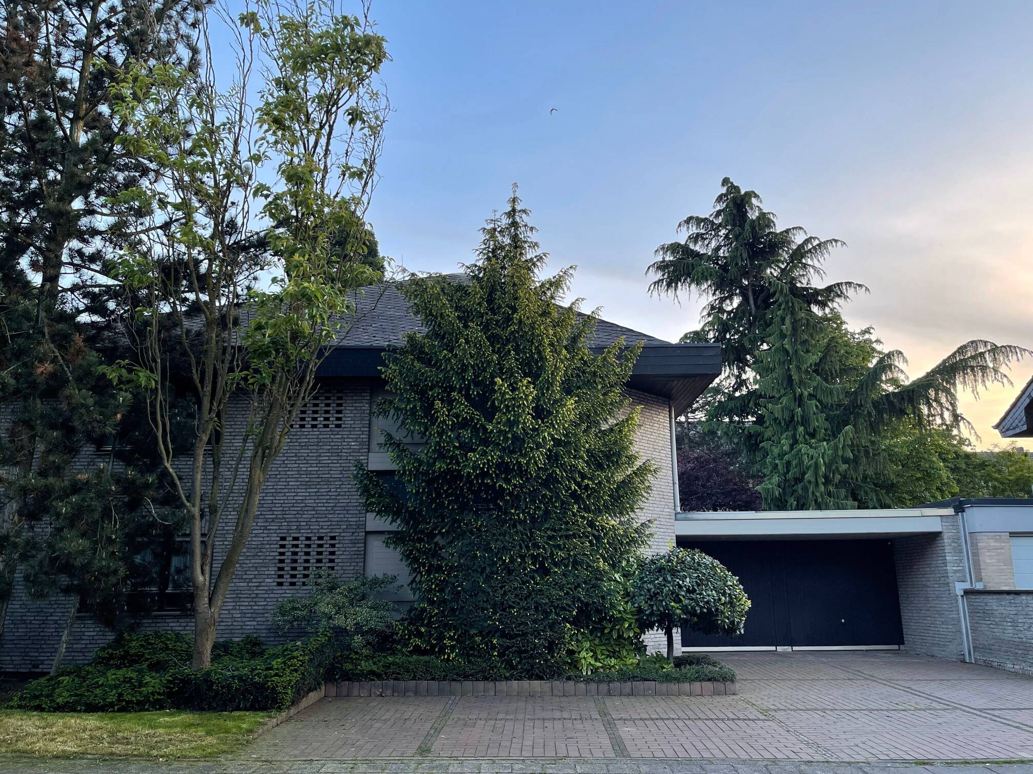 Repräsentatives Architektenhaus 300m² + 150m² NF – Jülich – Vorschaubild 5