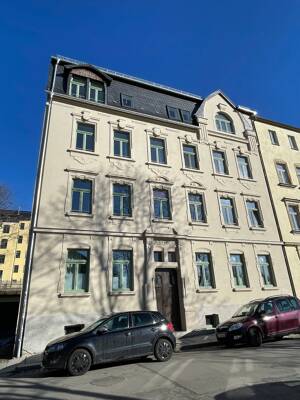Moderne 5 Raum Familienwohung mit 2 Bädern, Balkon, Fubo-HZ und allen Annehmlichkeiten in der Oberstadt von Annaberg-B. – 9456 Annaberg-Buchholz – Vorschaubild 3