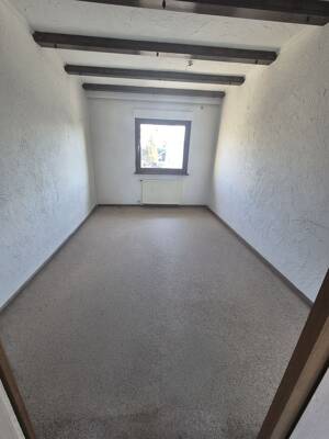 ** Wohn- und Investmentchance: Mehrfamilienhaus mit großem Garten ** – 70327 Stuttgart – Vorschaubild 9