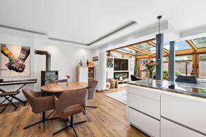 Modernisiertes Quattrohaus mit sehr großem Süd-Garten - ideal für Paare oder Familien mit Kindern – 81249 München – Vorschaubild 5