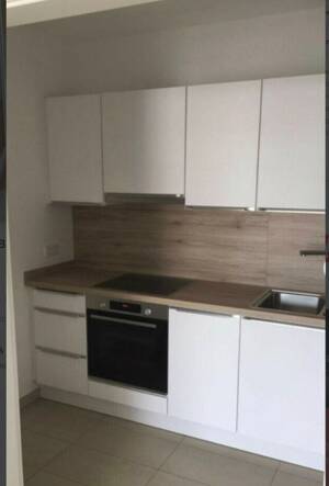 Moderne 2-Zimmer-Wohnung (BJ 2021) in TOP-Lage mit Balkon & Dachterrasse & Einbauküche – 93047 Regensburg – Vorschaubild 3