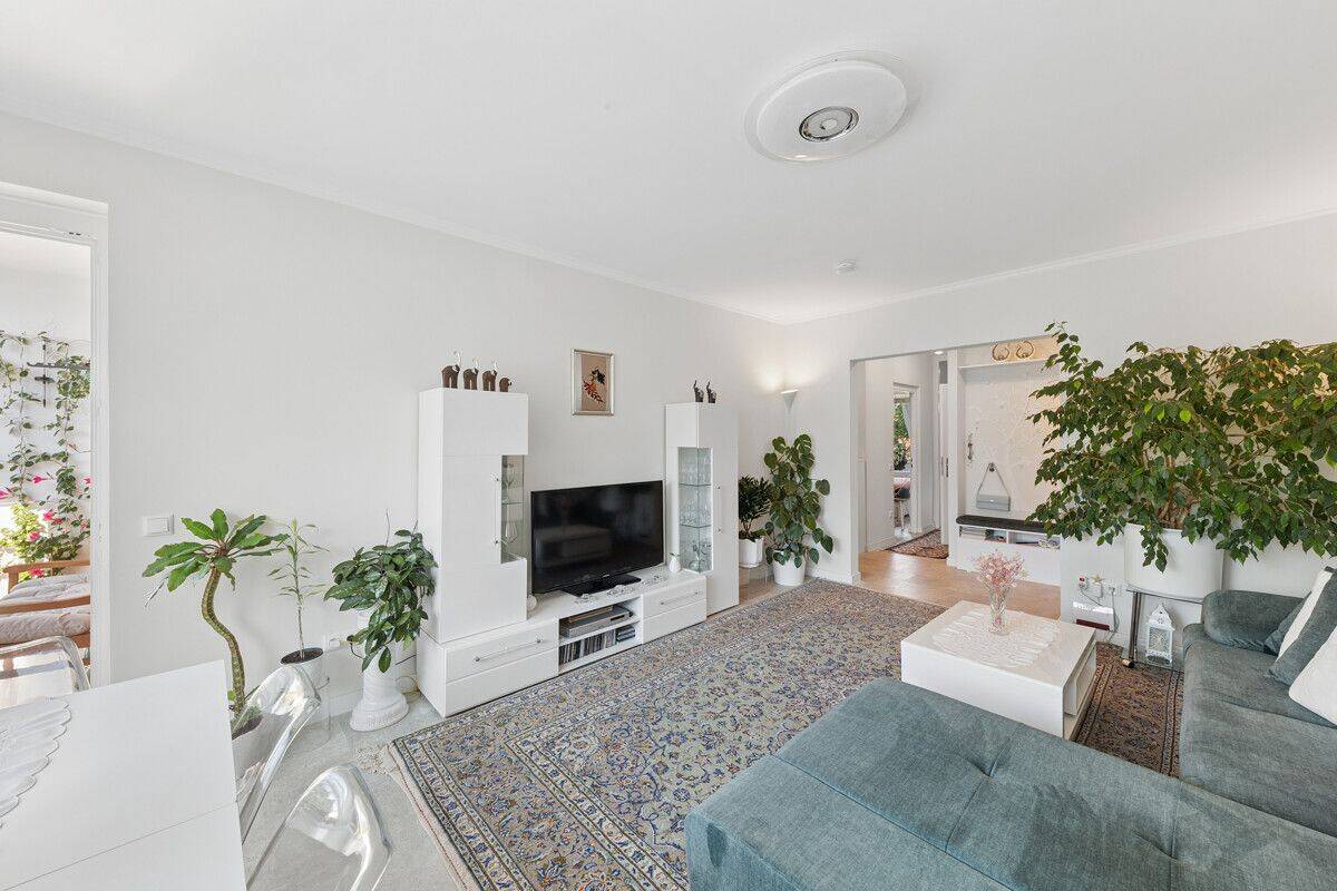 Moderne und sanierte 3.-Zimmer-Traumwohnung – 22339 Hamburg – Bild 1 von 9