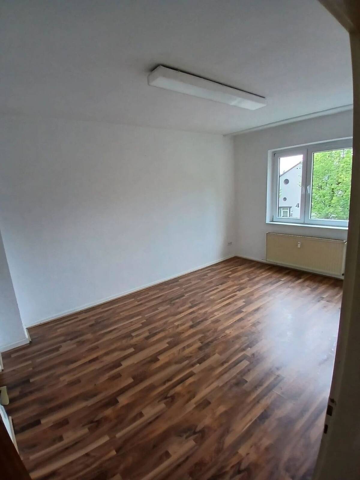 Schöne 2 - Zimmer Wohnung in Remscheid – 42853 Remscheid – Bild 1 von 8