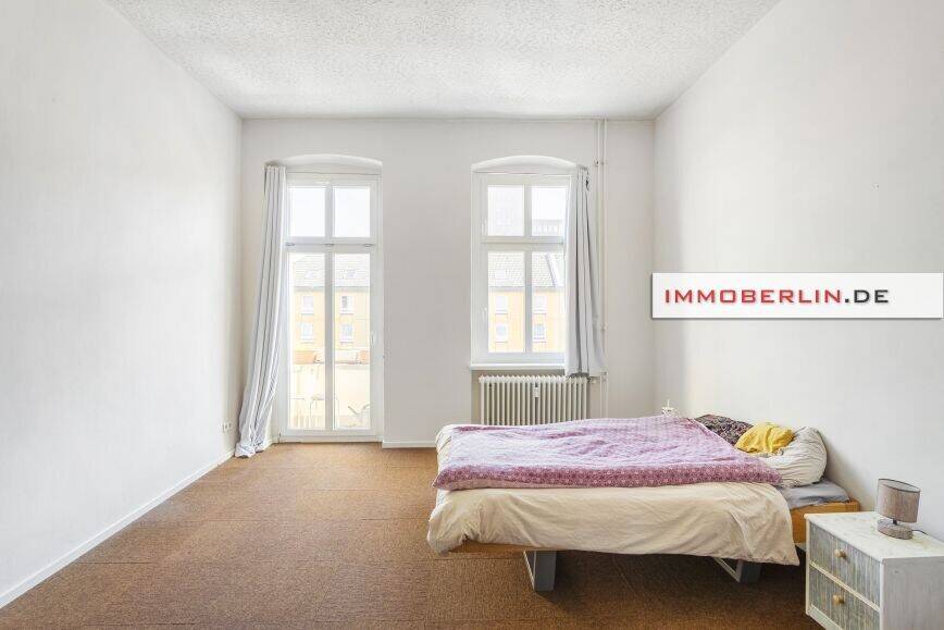 IMMOBERLIN.DE - Schönes Ambiente: Altbauwohnung mit Balkon in ruhiger Stadtlage – Berlin – Vorschaubild 6