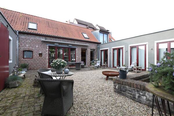 Villa in 50999 Köln mit 673,91 m² kaufen