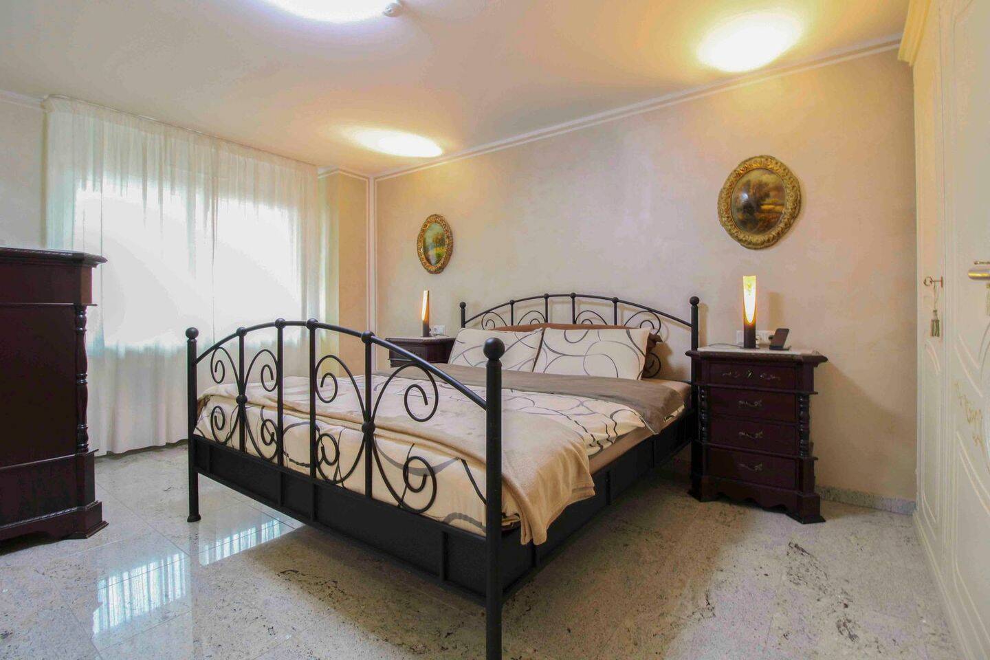 Maisonette im Haus-im-Haus-Stil: Großzügige 4,5-Zimmer mit eigenem Eingang in Stuttgart-Hausen – Stuttgart – Vorschaubild 7