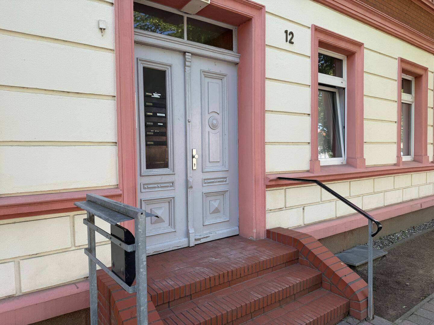Charmante 2-Zimmer-Wohnung in Jarmen mit idealer Anbindung – Jarmen – Vorschaubild 2