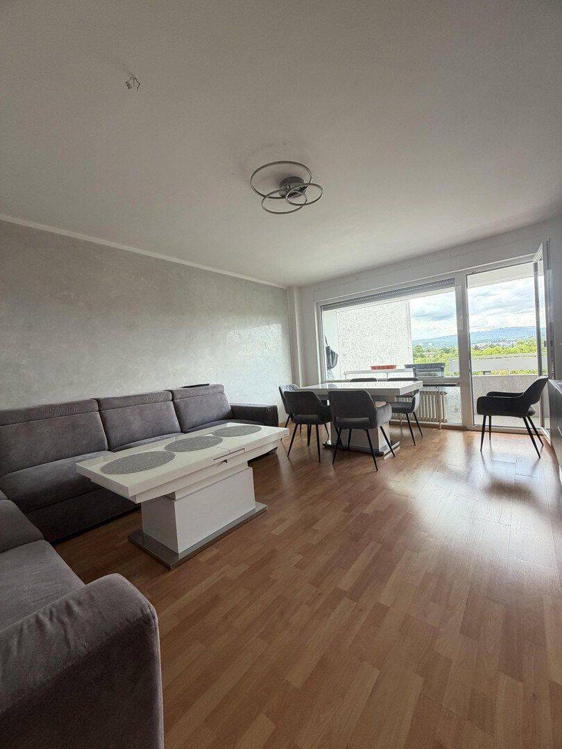 3-Zimmer Wohnung in vorteilhafter Lage in Wiesbaden mit EBK und TG Stellplatz