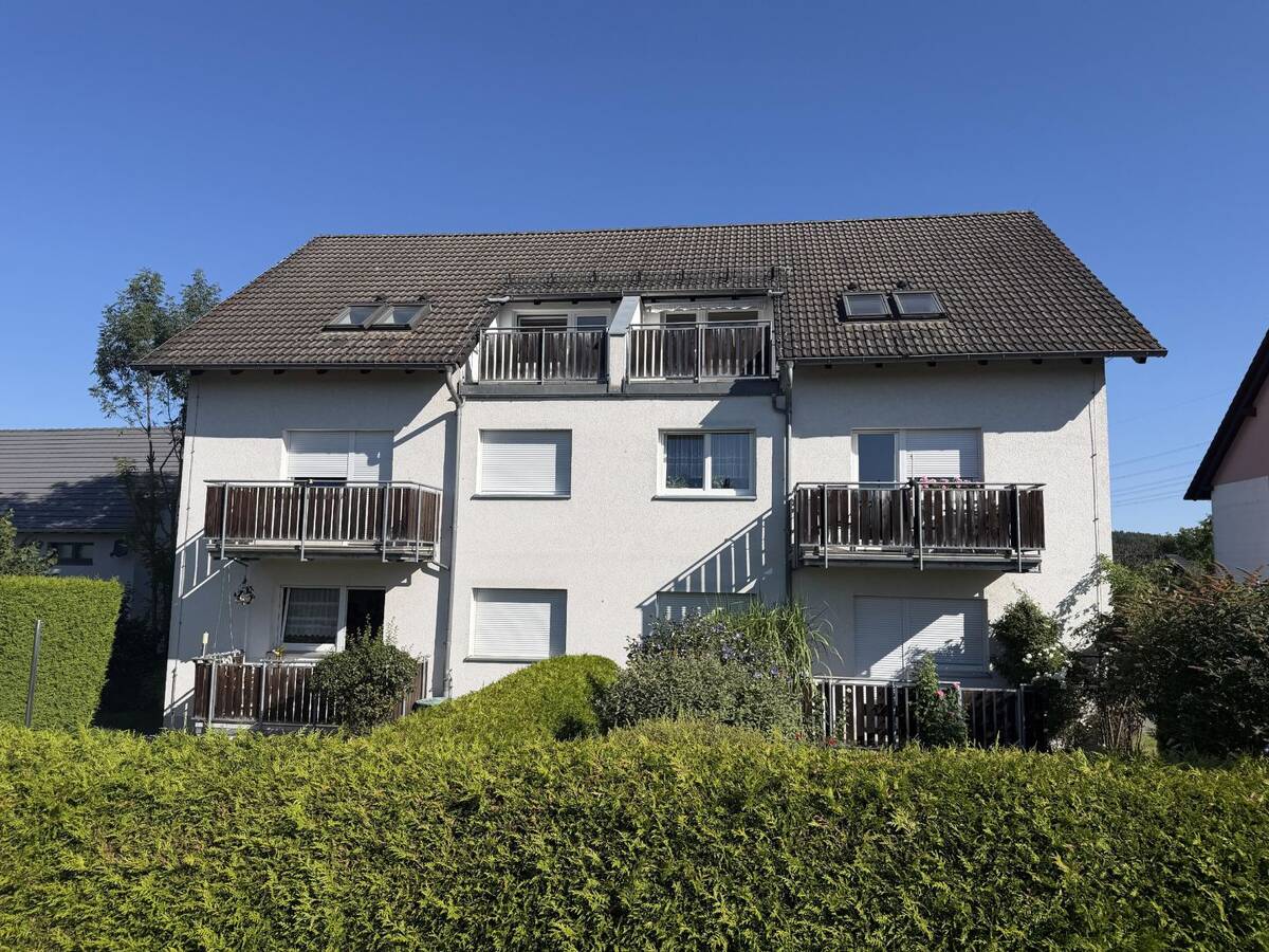 gefragte Wohnlage, Bad mit Fenster, und Stellplatz – 9224 Chemnitz – Bild 1 von 9