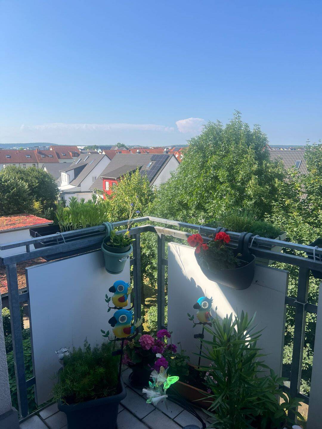 Großzügige Maisonettewohnung mit Terrasse, Duplex-Parker und hervorragender Infrastruktur in Erfurt – Erfurt – Bild 1 von 7