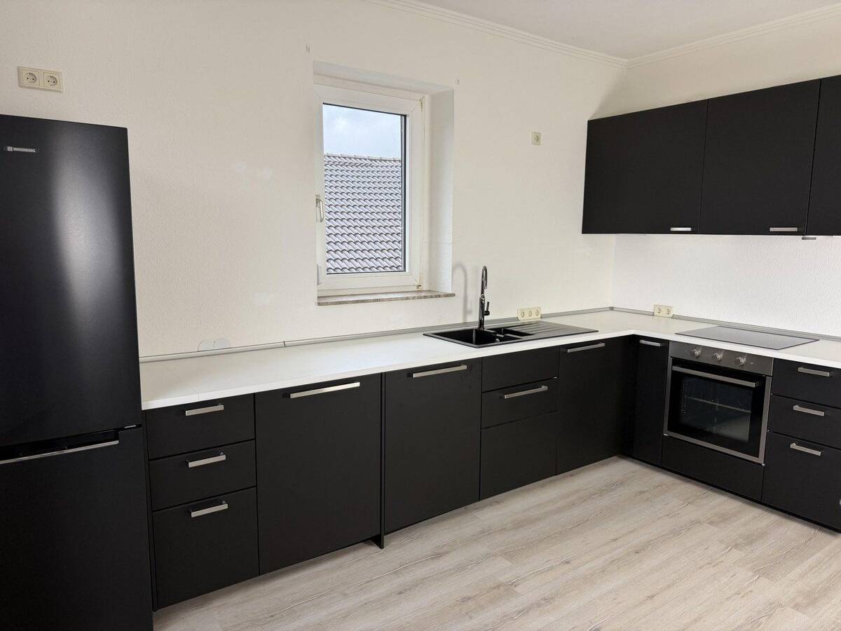 Singlewohnung mit EBK und Garage in Rheinbach Innenstadt – 53359 Rheinbach – Bild 1 von 9