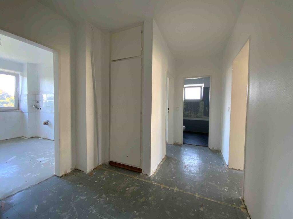 Gut geschnittene Dreizimmer Eigentumswohnung mit Balkon zum provisionsfreien Erwerb – Köln – Vorschaubild 5