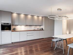 Stilvolle Wohnung mit drei Terrassen. Hell, hochwertig, weitblickend. – 81379 München – Vorschaubild 3