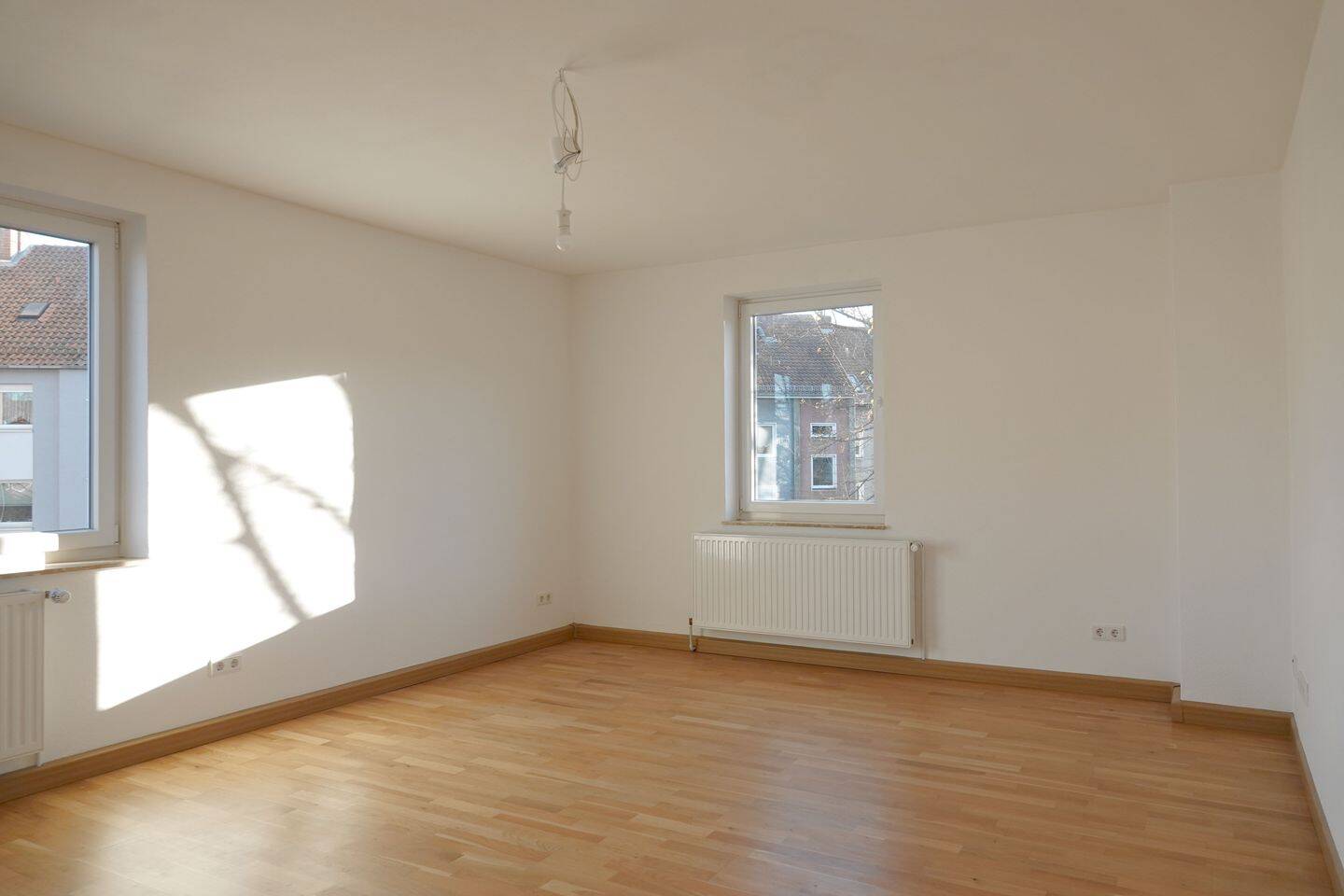 Großzügige & helle 2-Zimmer-Wohnung mit großer sonniger Dachterrasse in guter Lage – Hannover – Vorschaubild 8