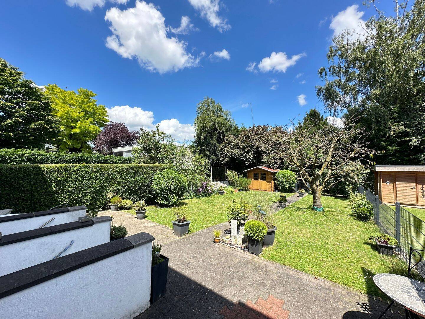 Ihr neues Zu Hause in Neuss Gnadental, solider Zustand. 3 Z., Sonnengarten, zentral mit Stellplatz. – Neuss – Bild 1 von 9