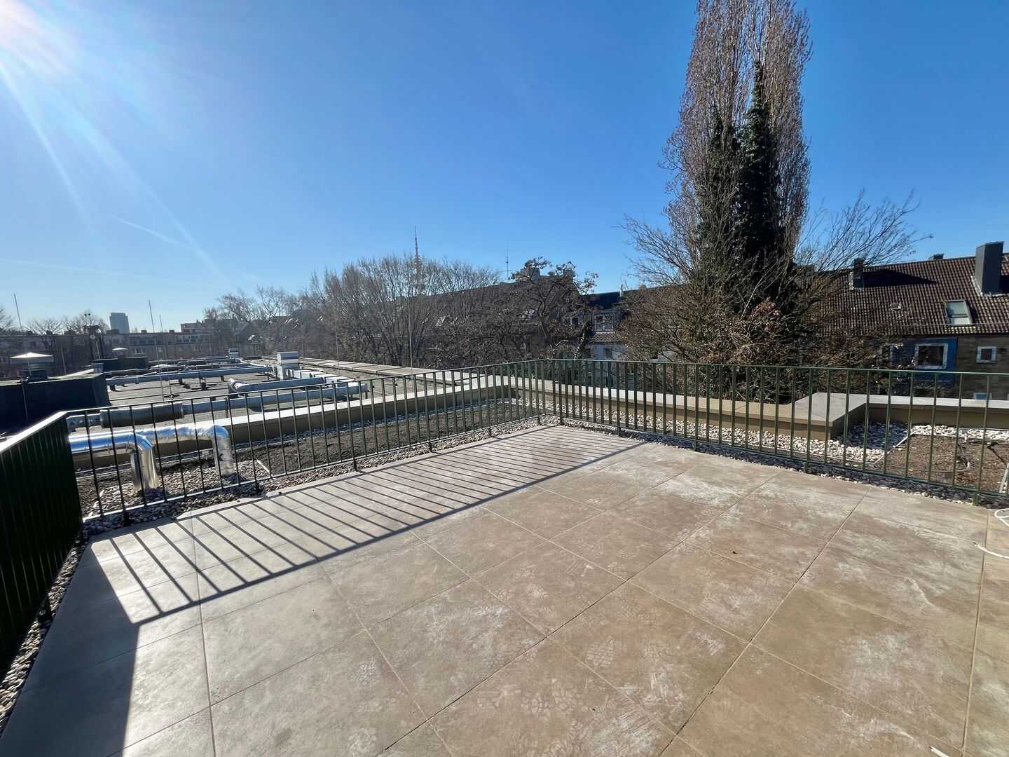 Urbanes Refugium - ruhig & mitten im Leben: Neubau-Endetage mit 22 m² Dachterrasse – Hamburg – Vorschaubild 4