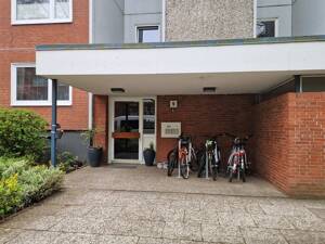 Vermietete 3-Zimmerwohnung mit S/W-Balkon in Rahlstedt (OT. Meiendorf) und Weitblick über Hamburg – 22145 Hamburg – Vorschaubild 4
