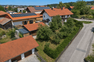 Doppelhaushälfte mit ca. 210 m² großem Stadel - Platz für Fahrzeuge, Werkstatt und Sammlung – 85567 Grafing – Vorschaubild 1