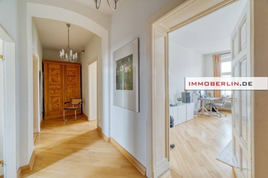 IMMOBERLIN.DE - Seltene Kombination nahe Winterfeldtplatz! Lichtdurchflutete 3-Zimmer Altbauwohnung