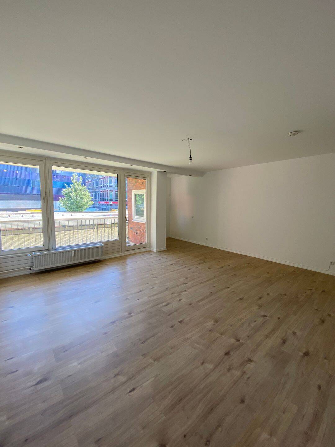 Helle 2-Zimmer Wohnung mit Balkon in Langenhorn – Hamburg – Vorschaubild 3