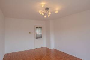 Einziehen und wohlfühlen: Frisch vorbereitete 3-Zimmer-Wohnung – 22177 Hamburg – Vorschaubild 2
