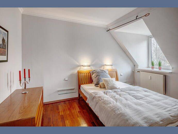 Möbliert: Helle möblierte 2-Zimmer-Wohnung zur Miete – München – Vorschaubild 4
