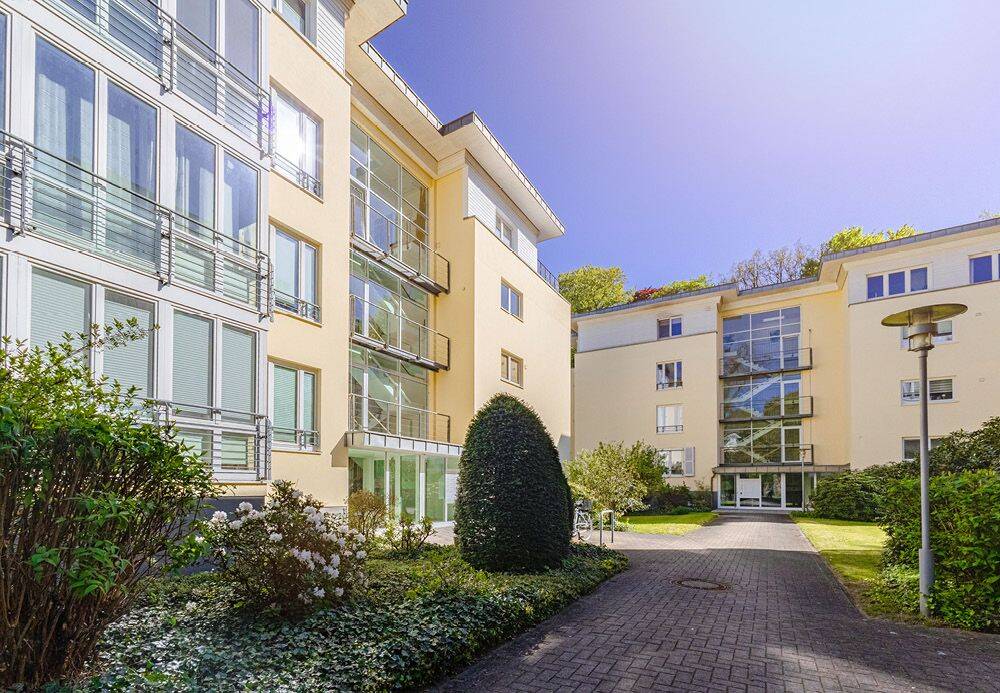 Attraktive vermietete 4-Zimmer-Wohnung im Menkepark mit Parkblick und moderner Ausstattung – Bremen – Vorschaubild 3