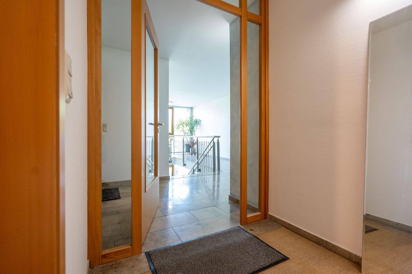 Modern und effizient - exklusive Dachterrassenwohnung mit Blick ins Grüne! – Hamburg – Vorschaubild 8
