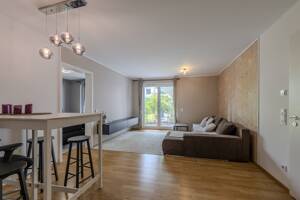Barrierefreie und sehr gepflegte Erdgeschosswohnung mit Terrasse – 80992 München – Vorschaubild 3